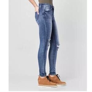 KanCan Signature Mid-Rise Skinny Stretch Jean Women's 26